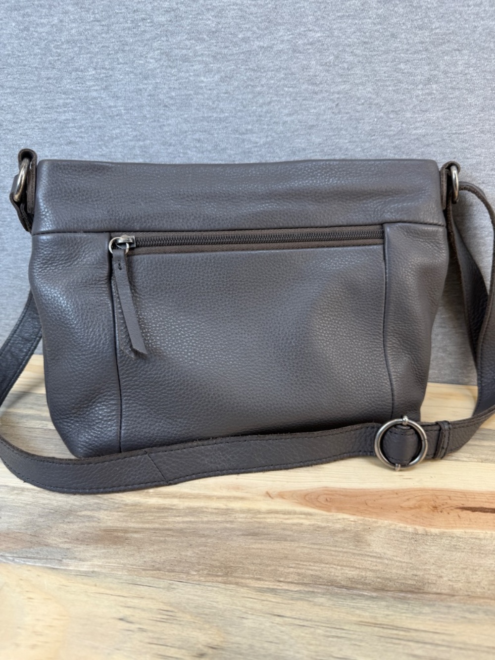 The Sak Melrose Gray Leather Shoulder Bag Adjustable Strap Exterior Pockets - Picture 4 of 12